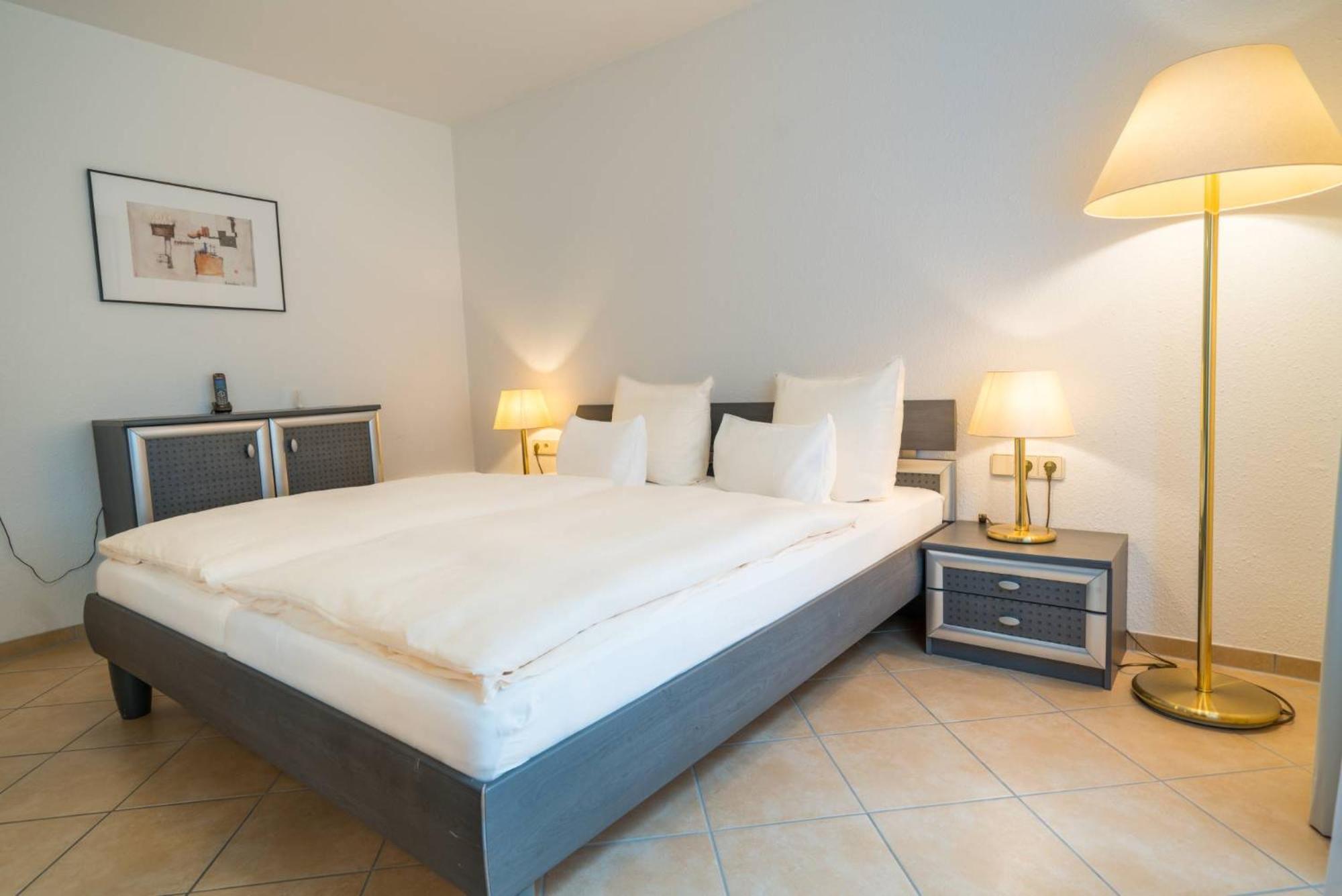 Airporthotel Residenz Steinenbronn Eksteriør bilde