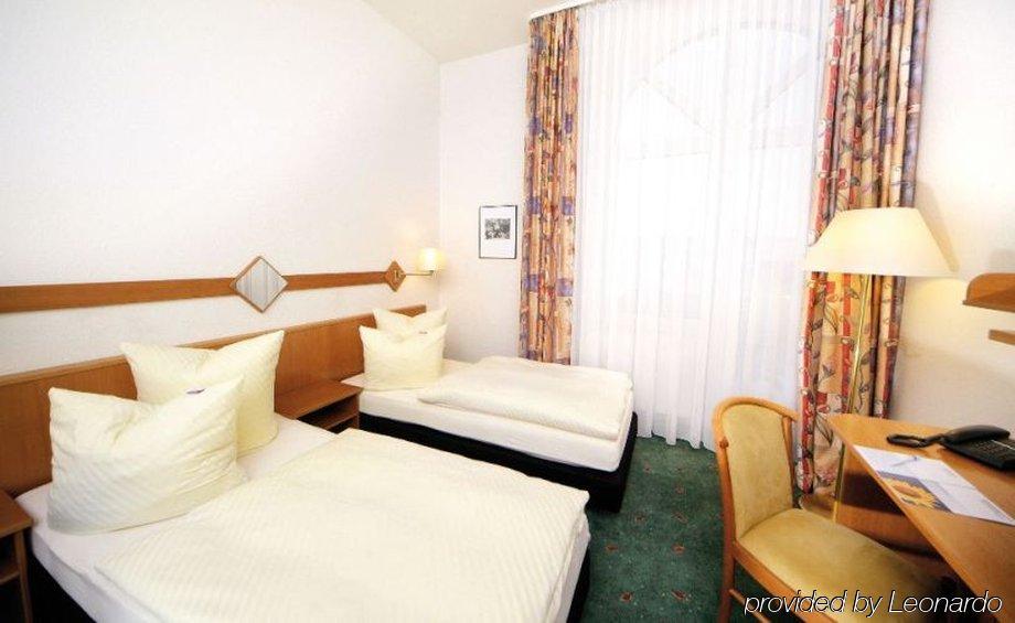 Airporthotel Residenz Steinenbronn Eksteriør bilde