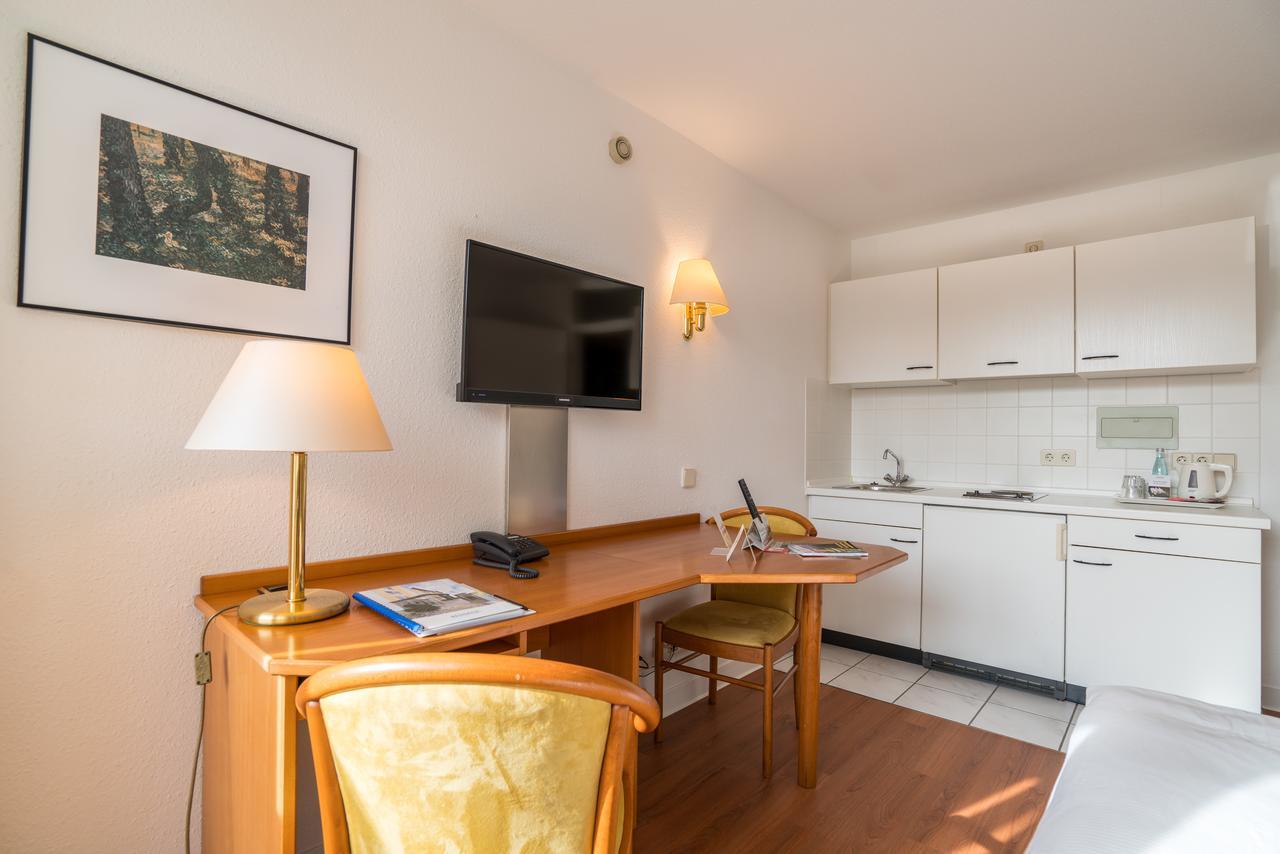 Airporthotel Residenz Steinenbronn Eksteriør bilde