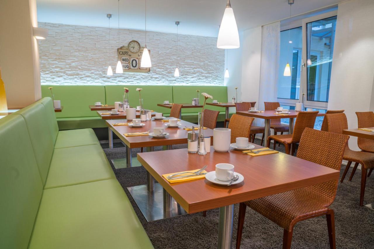 Airporthotel Residenz Steinenbronn Eksteriør bilde
